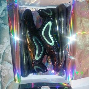 AIRMAX 720 black/black-metallic-silver